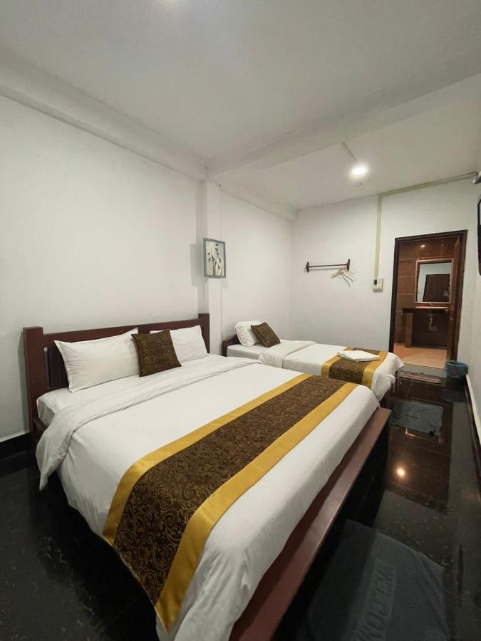 Suntara Vang Vieng Hotel Buitenkant foto