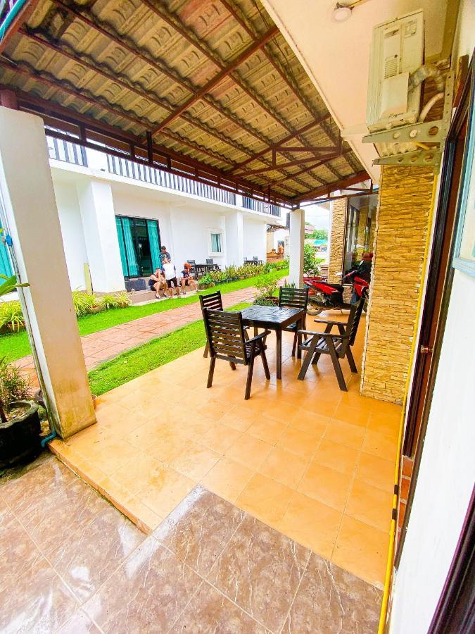 Suntara Vang Vieng Hotel Buitenkant foto